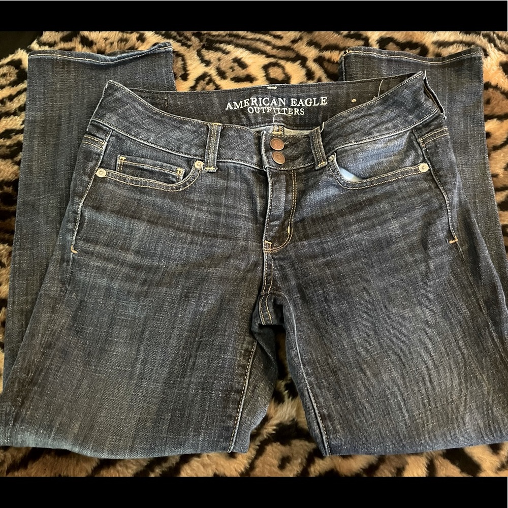 American Eagle size 4 cropped jeans